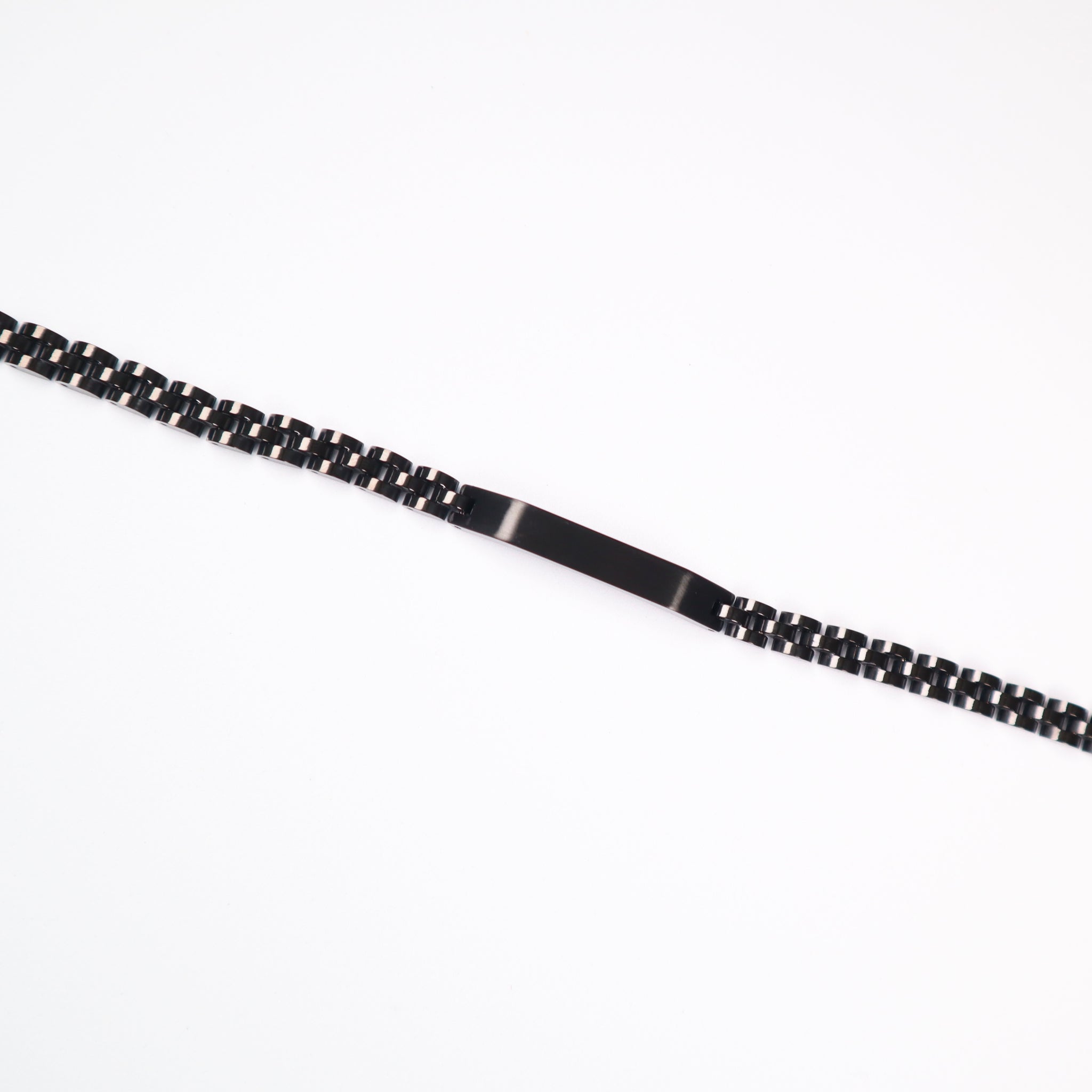 Bracciale slim nero con incisione