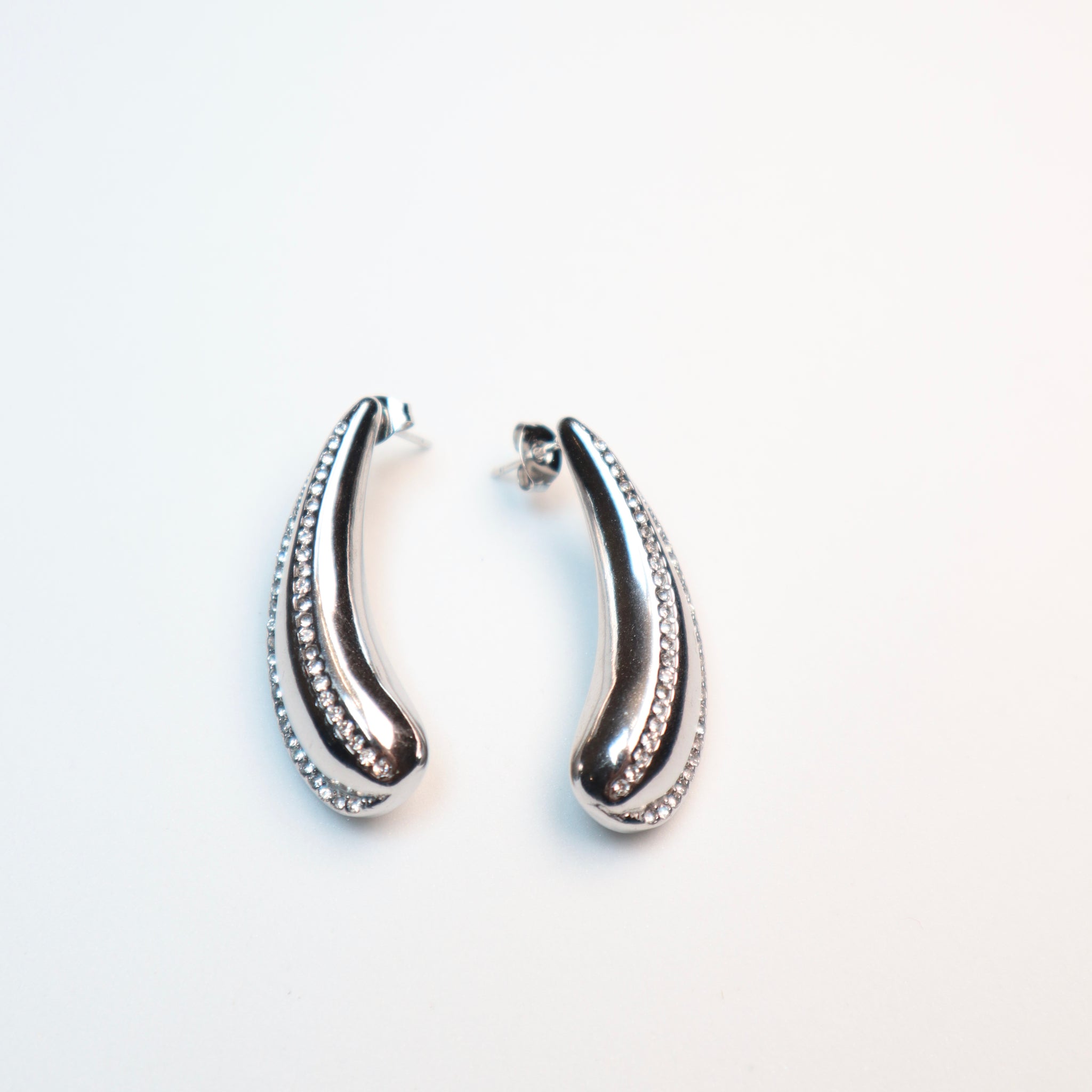 Orecchini goccia con zirconi