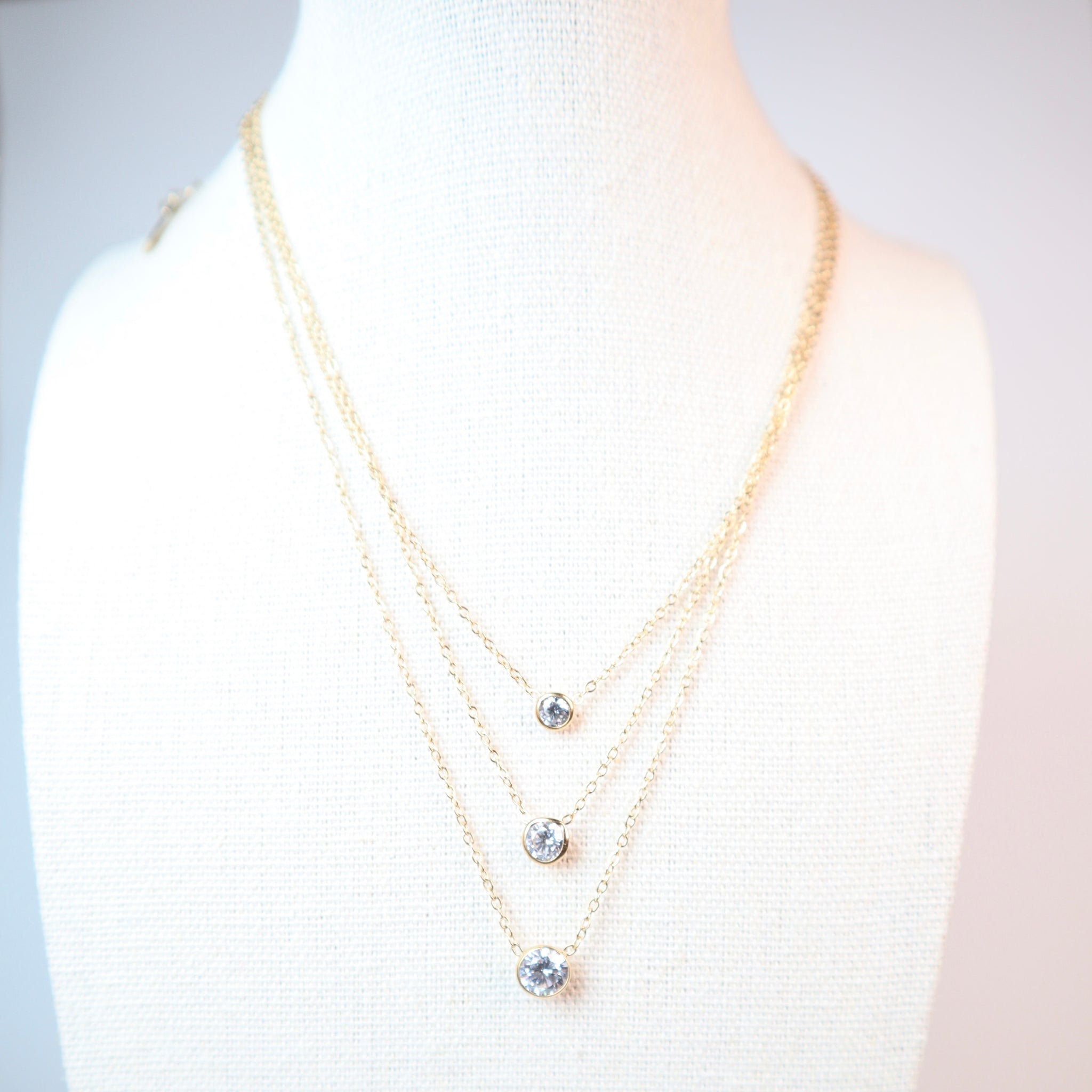 Collana 3 punti luce