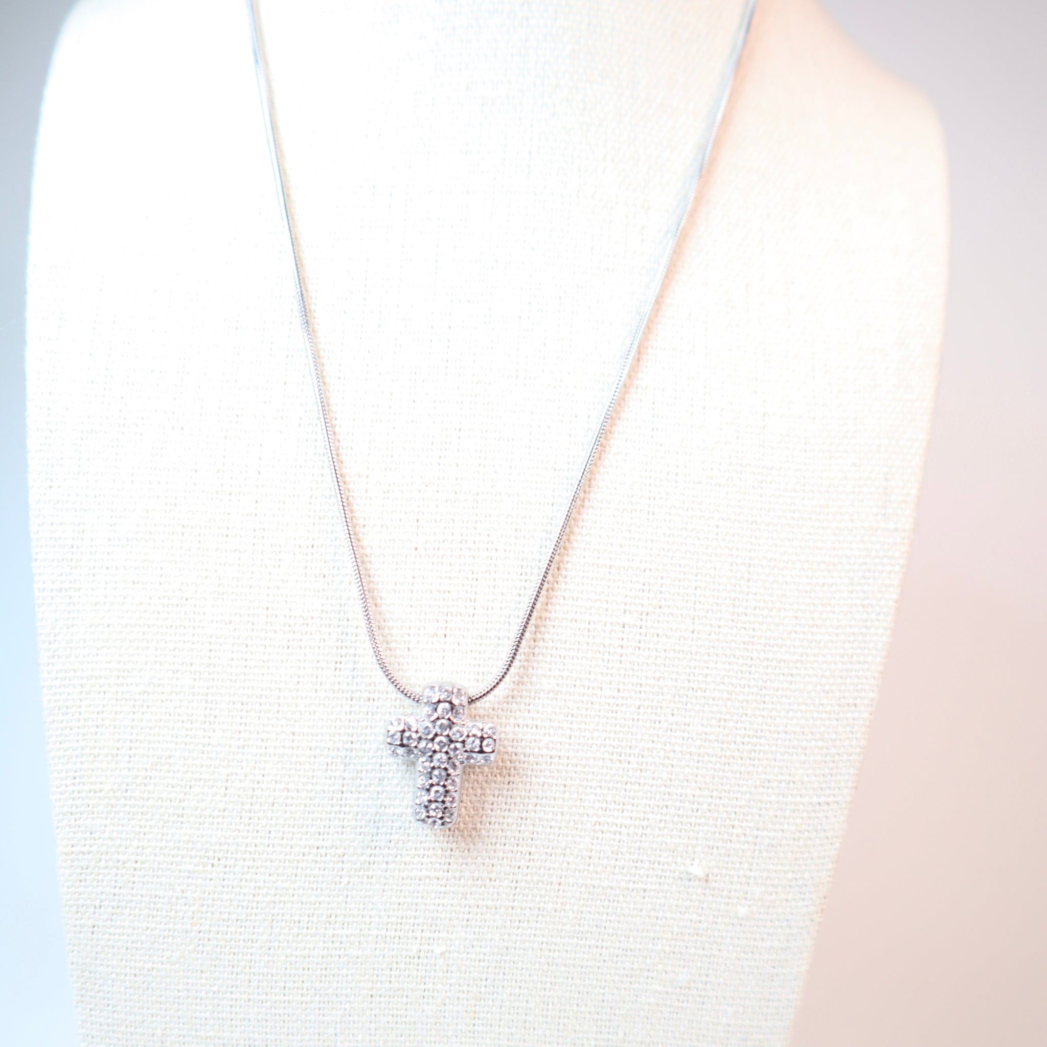 Collana croce zirconata