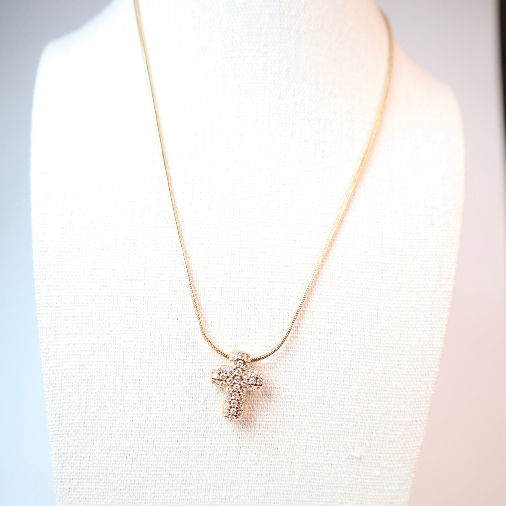 Collana croce zirconata